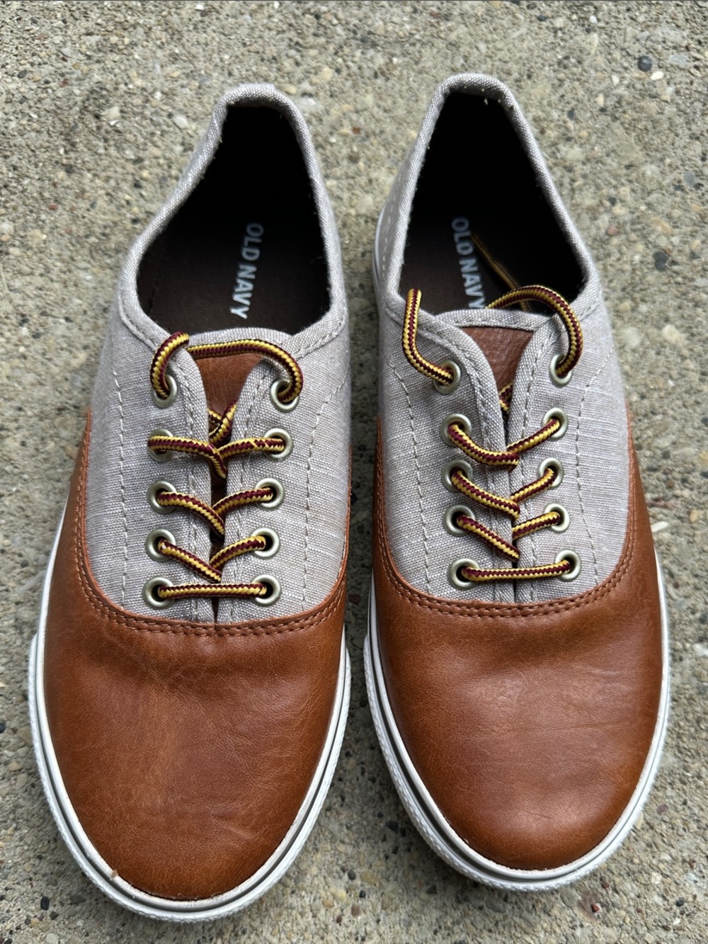 Old Navy Men’s Brown and Beige Lace-Up Sneakers